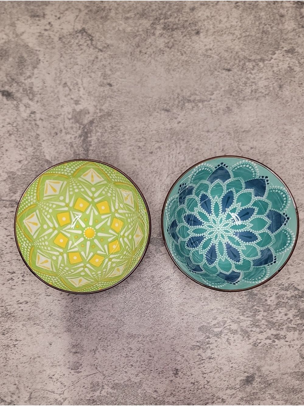 Set of six colorful bowls - Picture 11 of 14